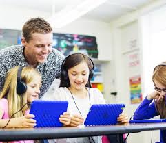 How Can Teachers Promote Technological Literacy Among Students?